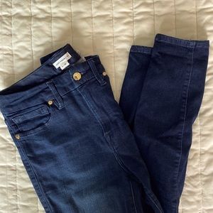 Good American good legs denim skinny dark wash